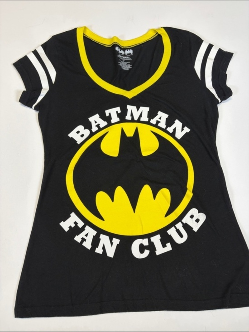 Batman Short Sleeve V-Neck Tee in Black & Yellow Women Junior Size Large